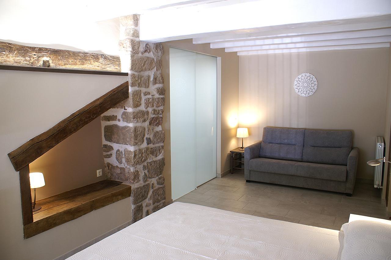Habitacions Placa Major Santa Pau Εξωτερικό φωτογραφία