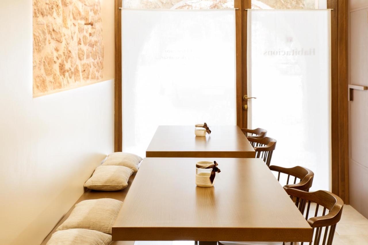 Habitacions Placa Major Santa Pau Εξωτερικό φωτογραφία