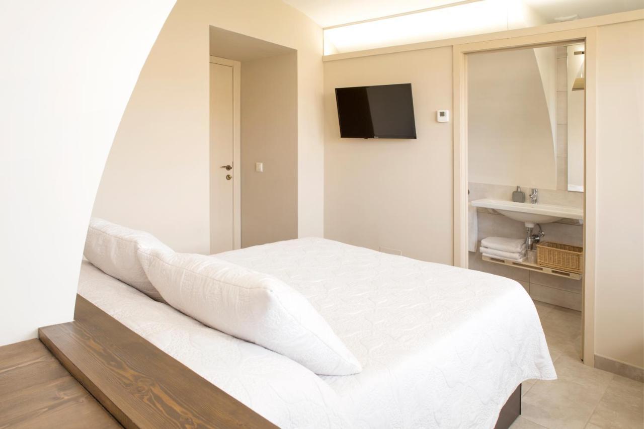 Habitacions Placa Major Santa Pau Εξωτερικό φωτογραφία