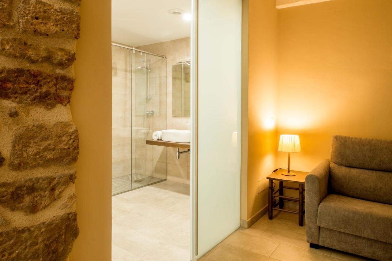 Habitacions Placa Major Santa Pau Εξωτερικό φωτογραφία