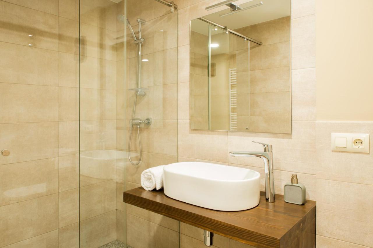 Habitacions Placa Major Santa Pau Εξωτερικό φωτογραφία