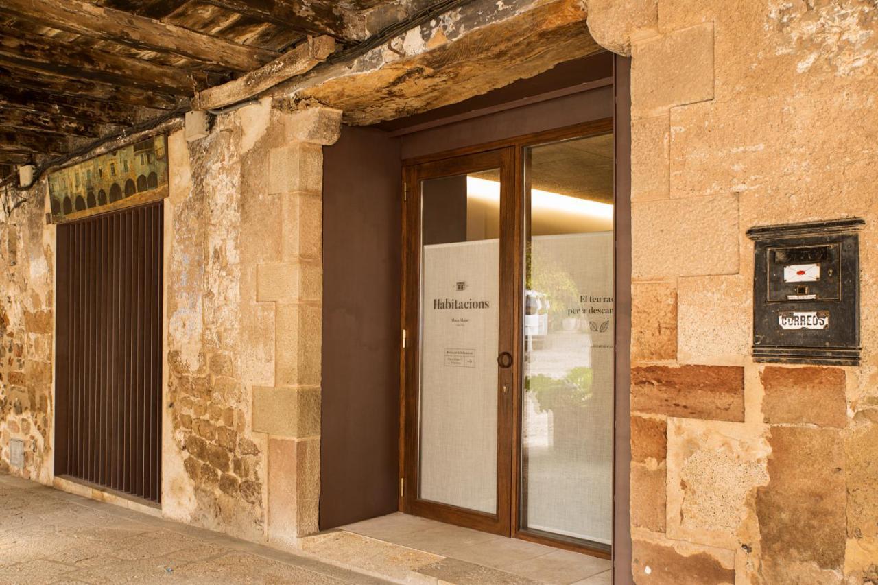 Habitacions Placa Major Santa Pau Εξωτερικό φωτογραφία